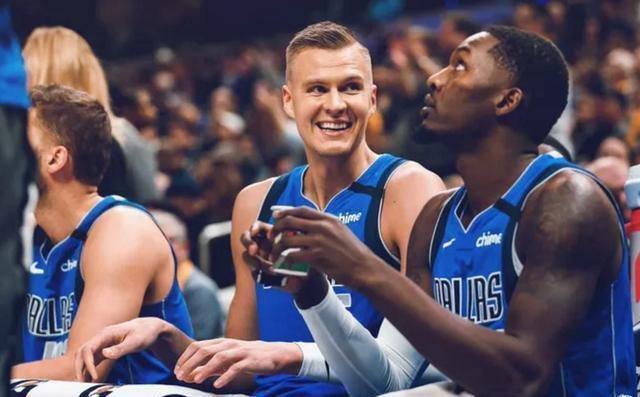  锡安复出贡献准三双，鹈鹕加时险胜马刺止颓势